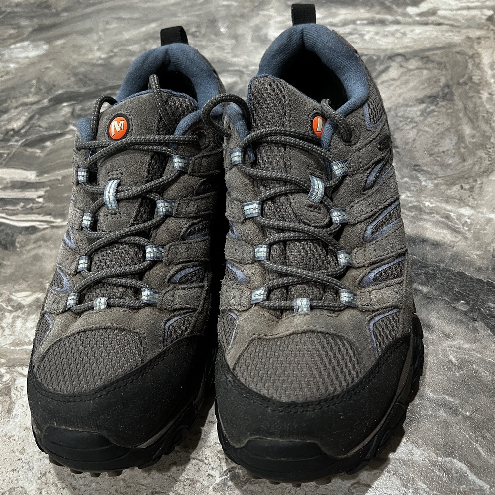 Columbia Moab 2 waterproof hiking shoes womens 9.5